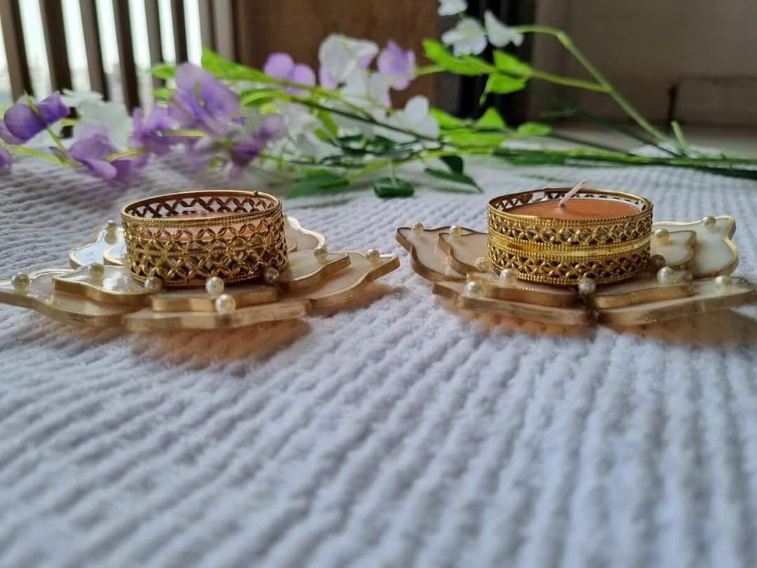 Tea light holders